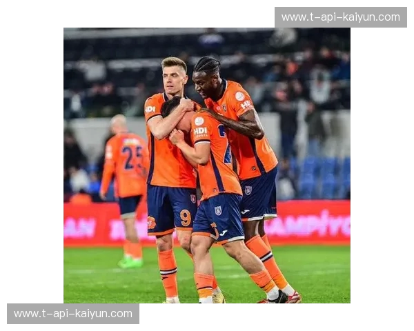 鹰击长空：当伊斯坦布尔的灵魂在“贝西克塔斯vs”中沸腾